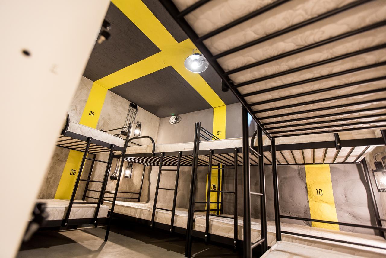 Хостел Lviv Loft Prison Экстерьер фото