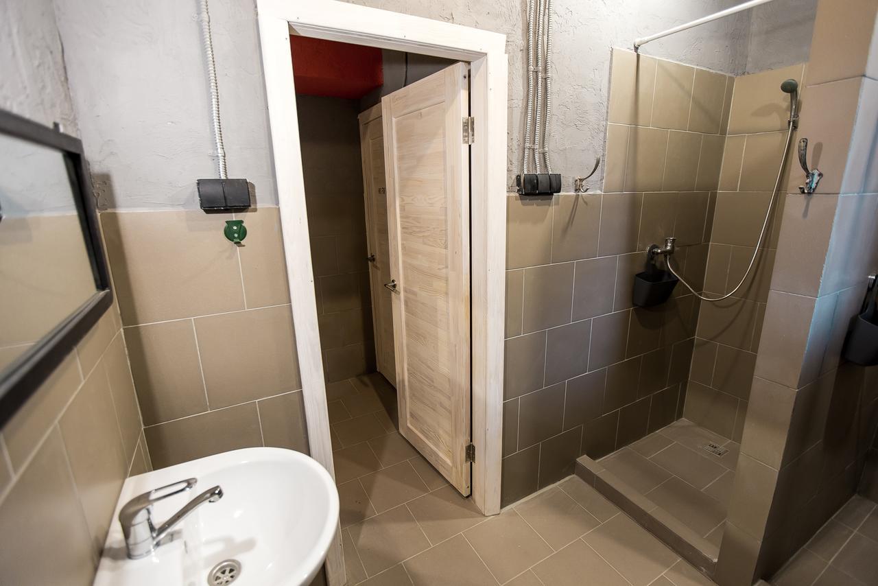 Хостел Lviv Loft Prison Экстерьер фото