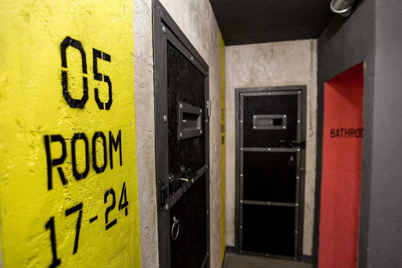 Хостел Lviv Loft Prison Экстерьер фото