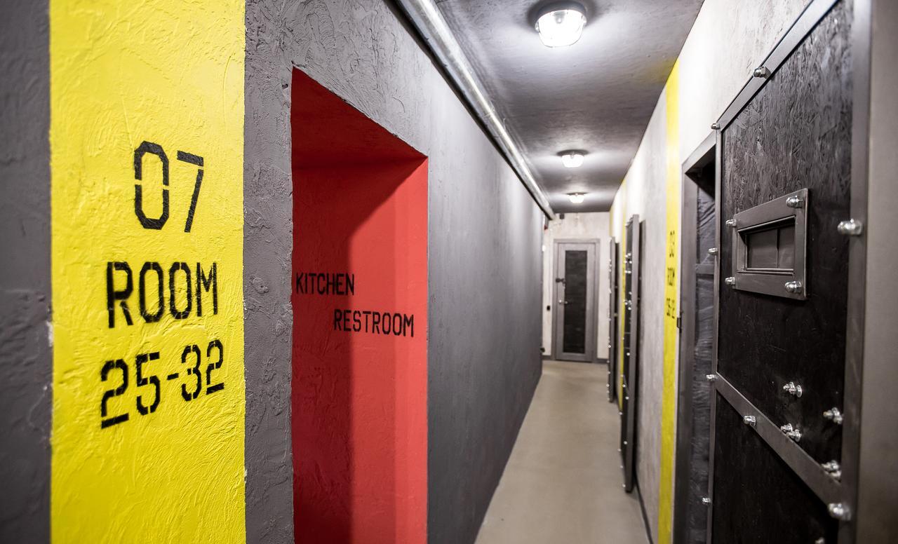 Хостел Lviv Loft Prison Экстерьер фото